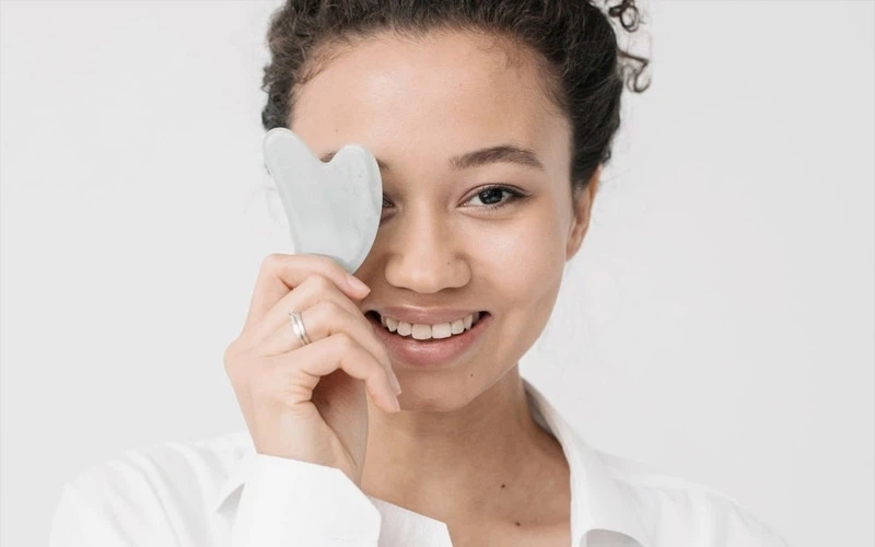 how to gua sha your face