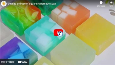 Visning og bruk av kvadratisk håndlaget såpe